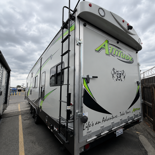 Toy Hauler - Full Service Wash and Wax.