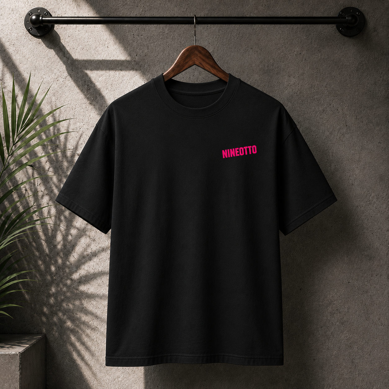 Buster - Tee
