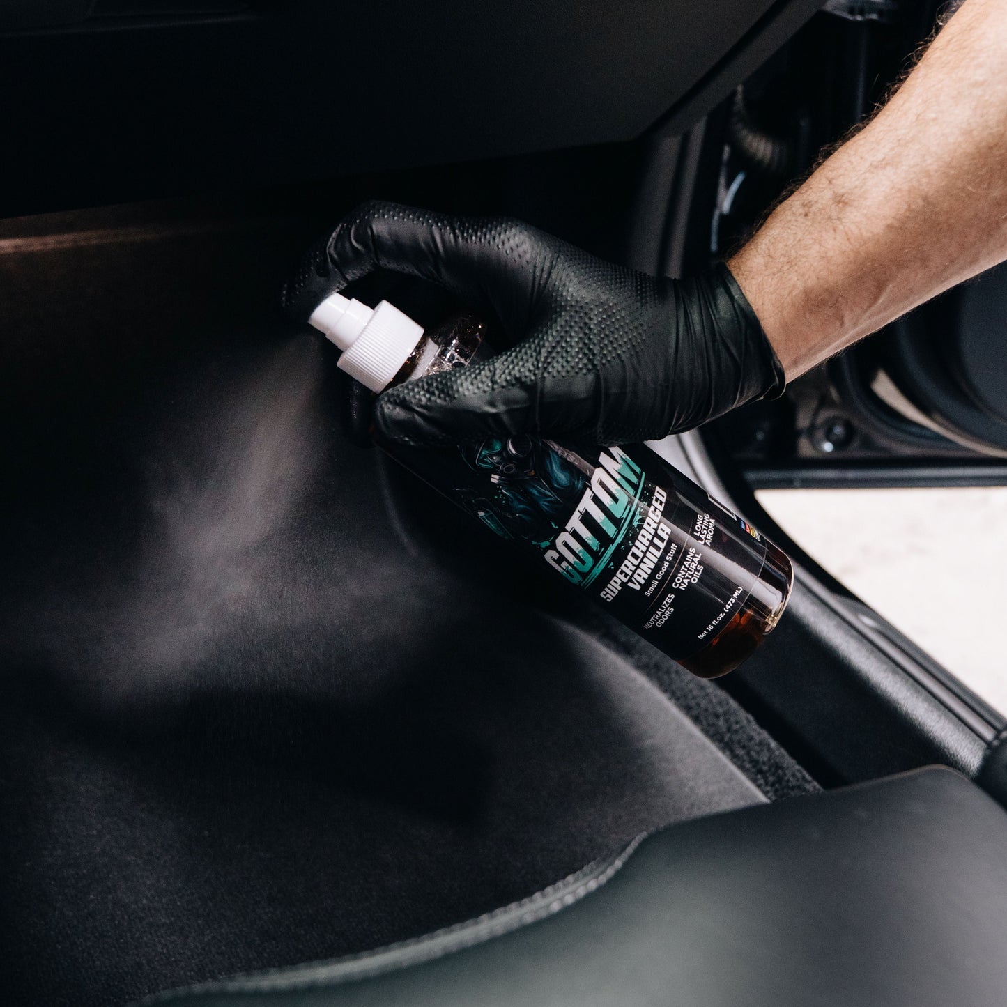 The Club Full Detail - Exterior Hand Wash & Interior Detail